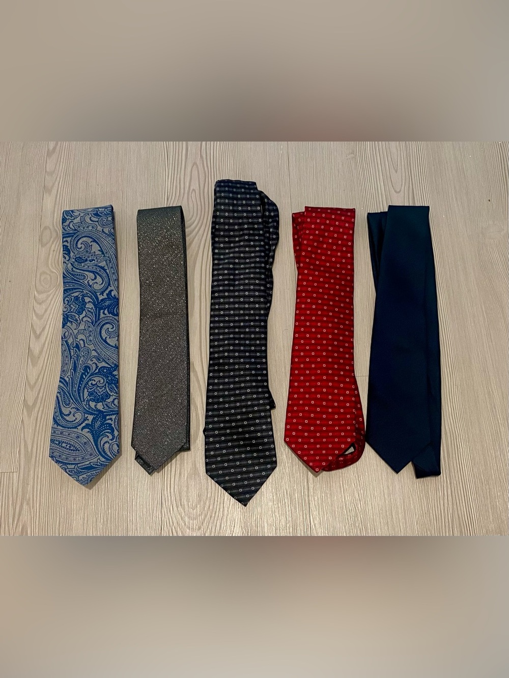 Stafford, Bespoke,Arrow, DLA Ties Men's Assorted Patterned and Solid Ties
